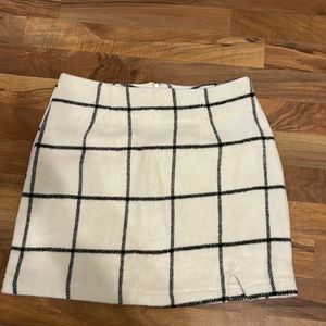 Lulus plaid skirt